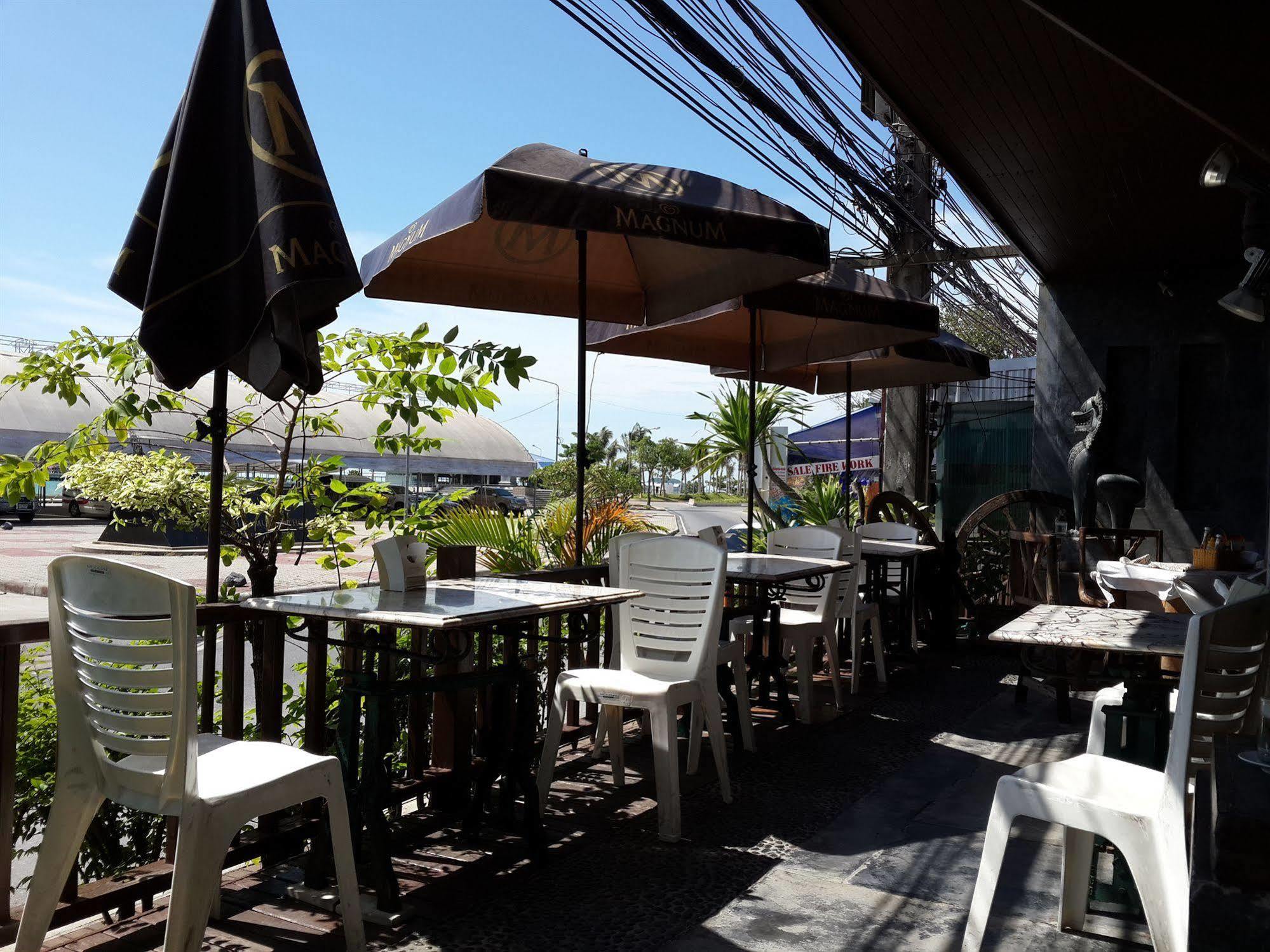 Coffee Island Hotel Nathon Exterior photo